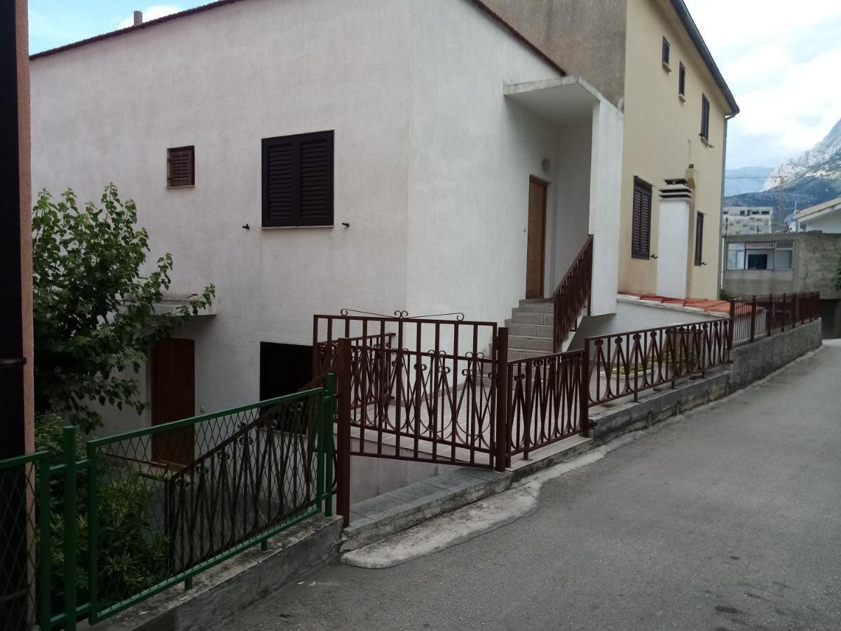 Apartmani Ivanka Makarska Eksteriør billede
